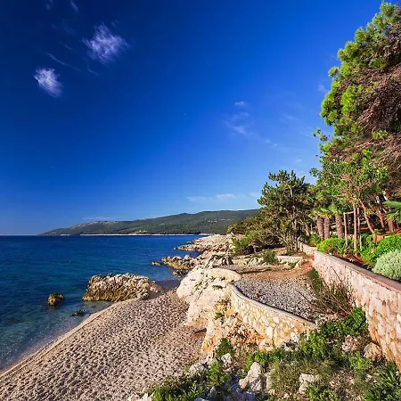 House Licul, 3-bedroom House With Pool And Garden Near Labin, Istrien *