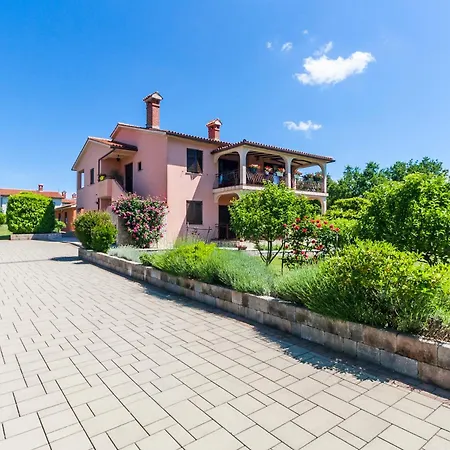 Holiday home House Licul, 3-bedroom House With Pool And Garden Near Labin, Istrien