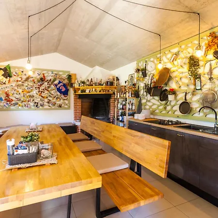 House Licul, 3-bedroom House With Pool And Garden Near Labin, Istrien Holiday home *