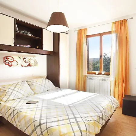 House Licul, 3-bedroom House With Pool And Garden Near Labin, Istrien